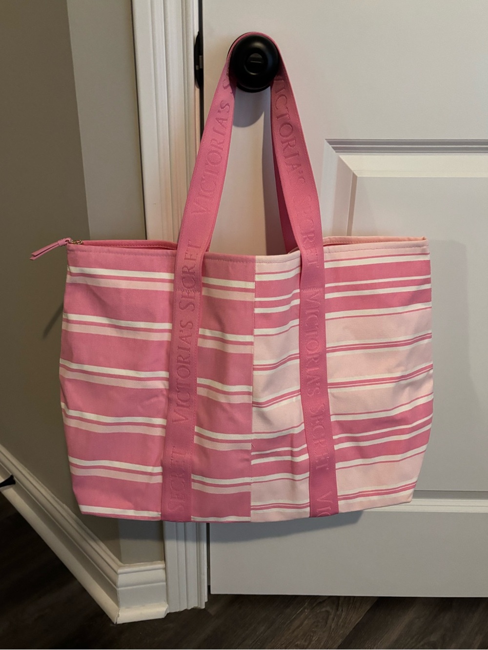 victoria’s secret pink striped tote bag